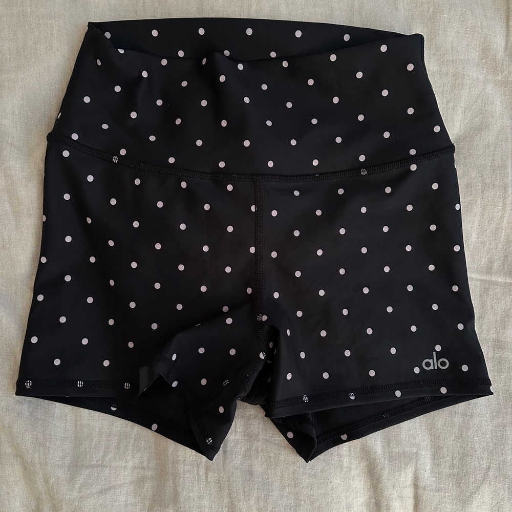 Alo yoga biker shorts